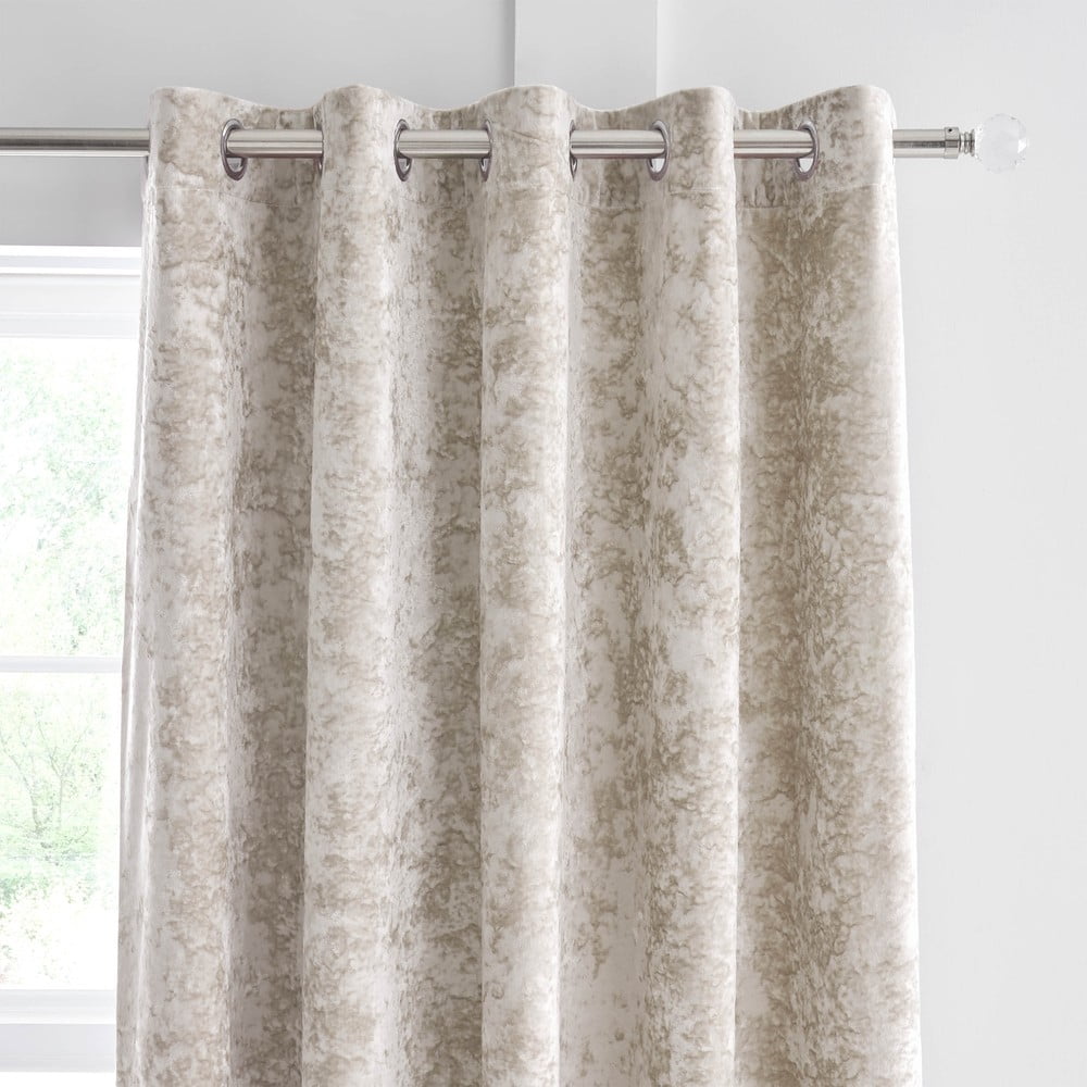 Bézs bársony függöny szett 2 db-os 168x137 cm Crushed Velvet – Catherine Lansfield