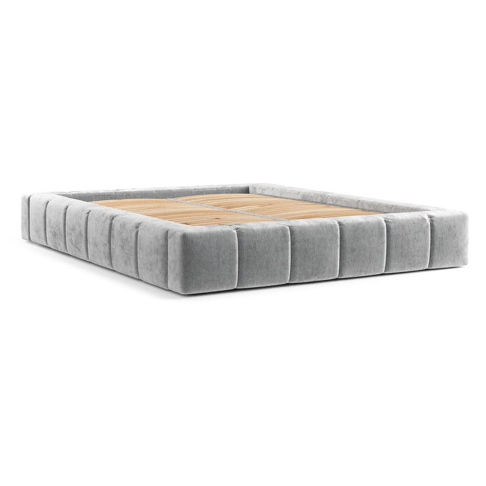 Világosszürke kárpitozott ágyneműtartós franciaágy ágyráccsal 180x200 cm Aruba L – Maison de Rêve